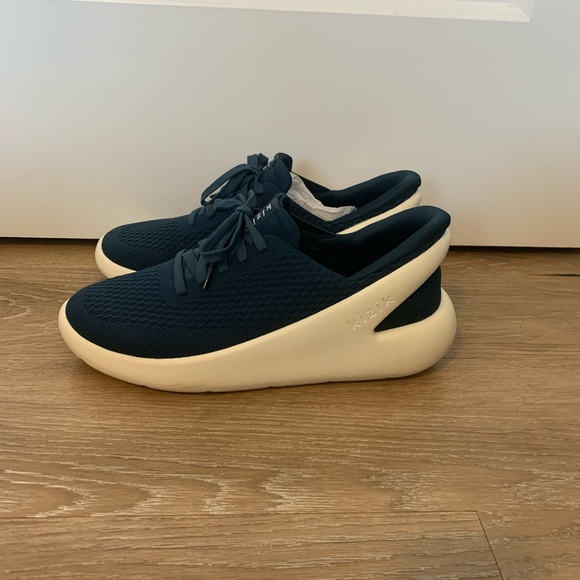 Kizik Roamer Slip On Tidepool Hand-Free Sneakers Size (M: 10.5 /W: 12) - Picture 3 of 8